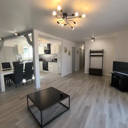 Casa de Férias Chez Pierre, La Ville-Dieu-du-Temple