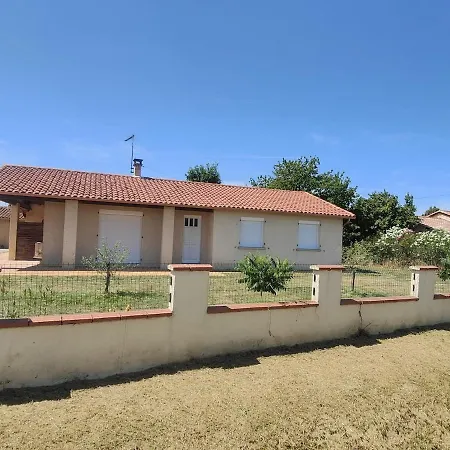 Chez Pierre, Casa de Férias